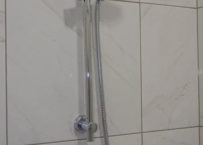 En-suite Triple Near Croke Park - 1 3* Dublin