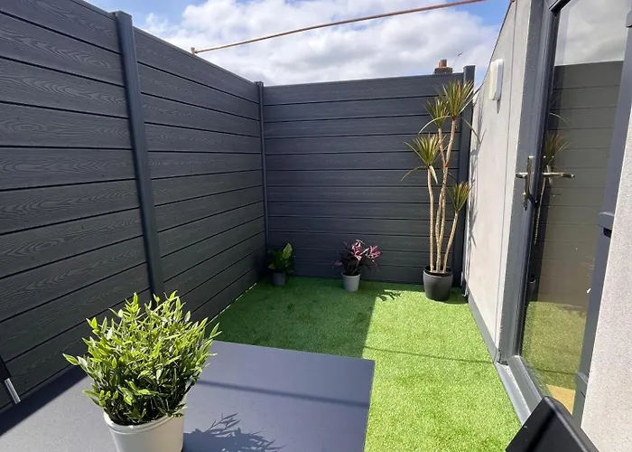 En-suite Triple Near Croke Park - 1 3* Dublin