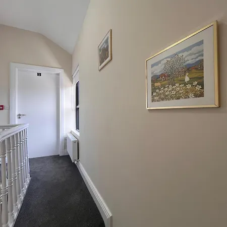 En-suite Triple Near Croke Park - 1 Penzion Dublin